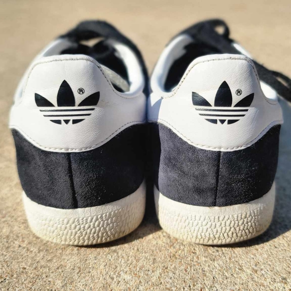 Adidas Gazelle shoes - Picture 3 of 5